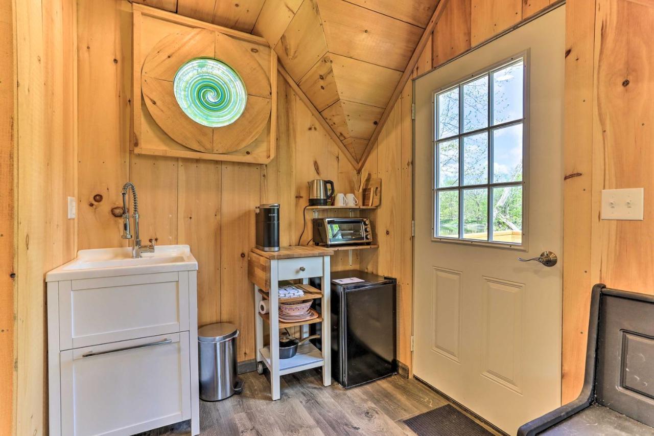 Cozy Upstate Studio With Walkill River Views! Нью-Палц Экстерьер фото