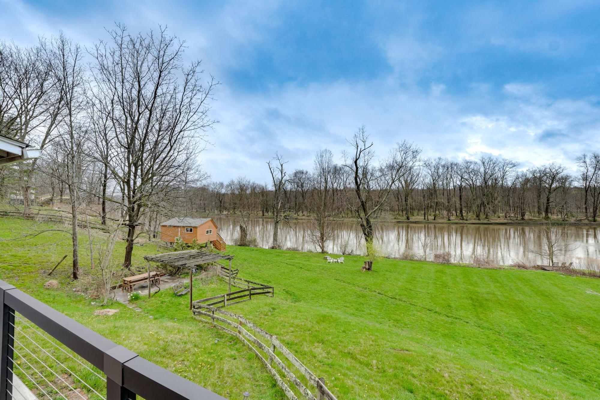Cozy Upstate Studio With Walkill River Views! Нью-Палц Экстерьер фото
